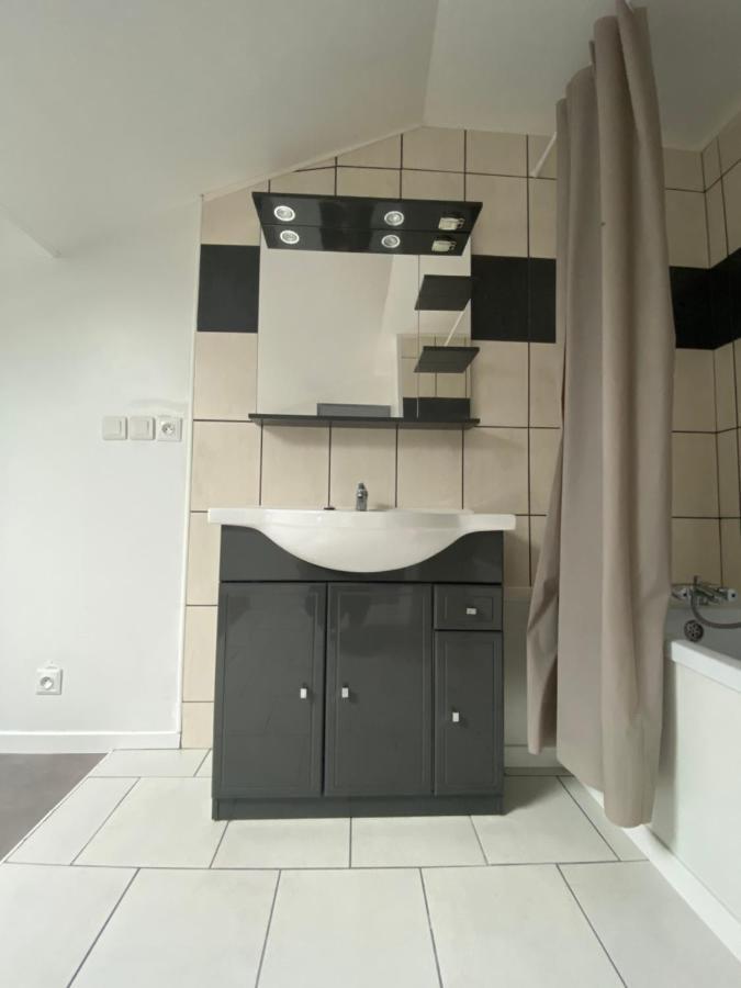 Gite Du Puits Apartment Laives Ngoại thất bức ảnh
